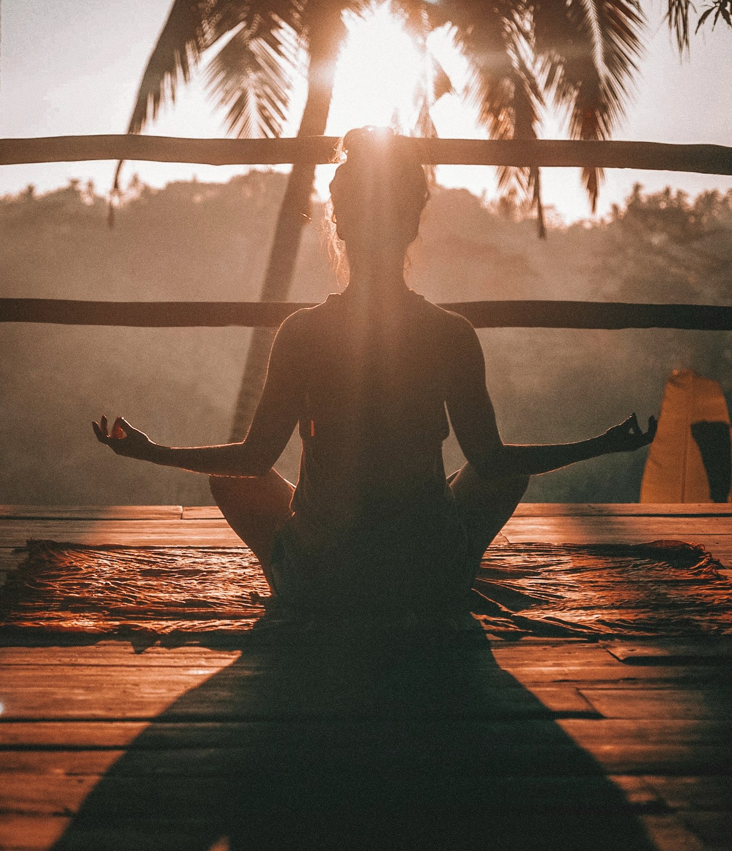 5 Ways to Achieve Balance Through Holistic Healing